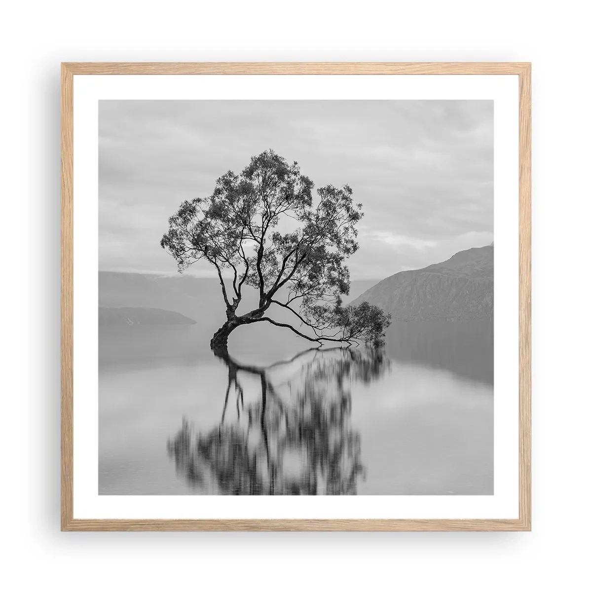 Een poster in een licht eiken lijst - Er is zo'n land - 60x60 cm