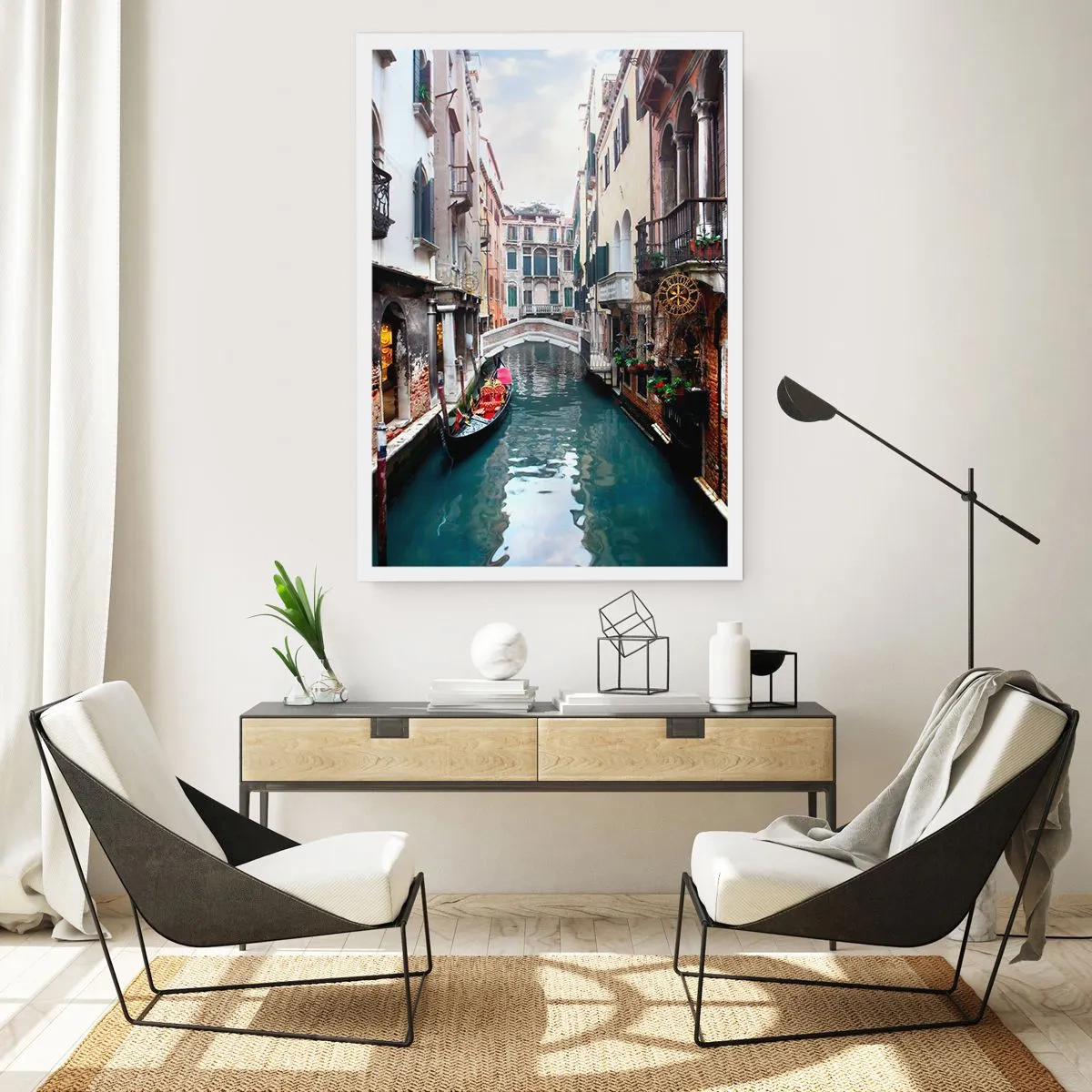 Poster - Venetiaans landschap met een gondel en een brug - 61x91 cm