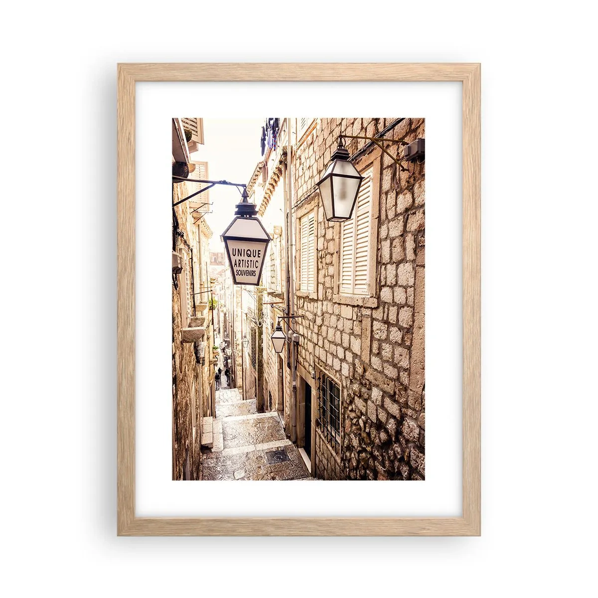 Een poster in een licht eiken lijst - Een charmant steegje - 30x40 cm