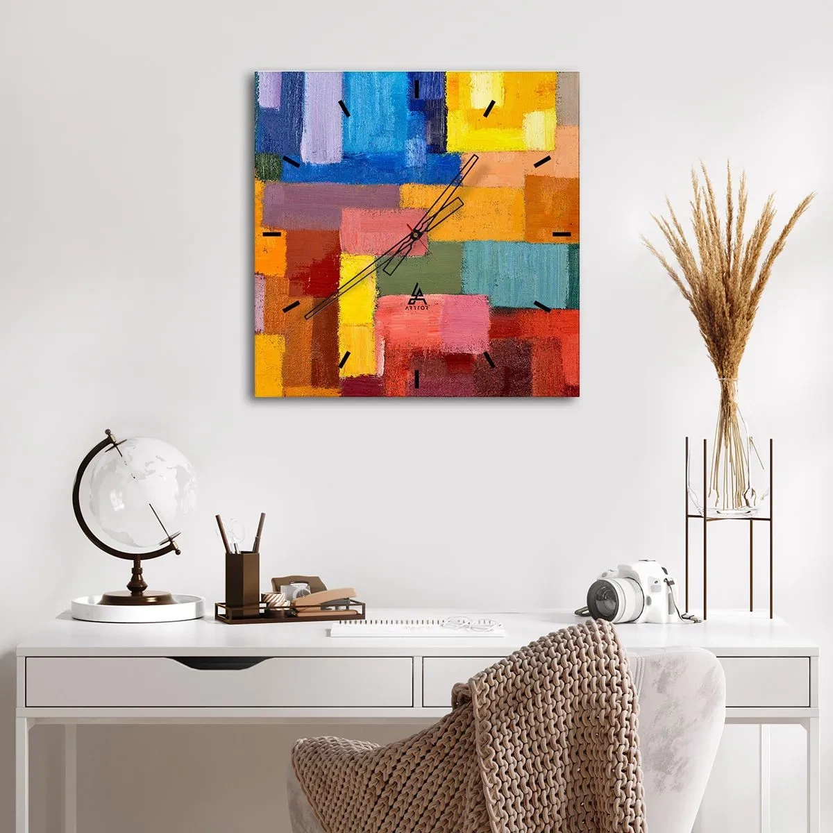 Wandklok - Klok - Elk is anders, allemaal kleurrijk - 30x30 cm