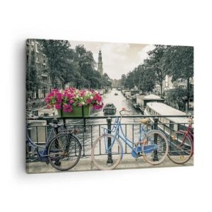 Schilderen op canvas - Een brug met fietsen en bloemen over een gracht in Amsterdam - 70x50cm - De kleuren van de Amsterdamse straat - Moderne wanddecoratie voor woonkamer en slaapkamer ARTTOR