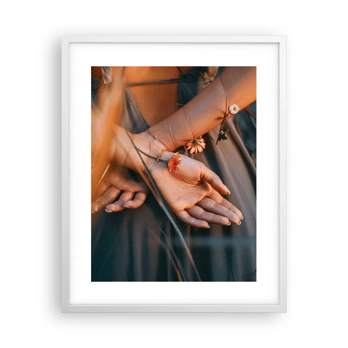 Poster in een witte lijst - Verbonden met de natuur - 40x50 cm