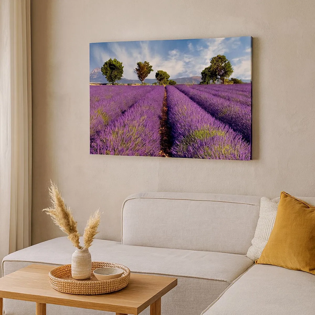 Schilderen op canvas - Een lavendelveld met bomen tegen de achtergrond van bergen en lucht - 70x50cm - Lavendel velden - Moderne wanddecoratie voor woonkamer en slaapkamer ARTTOR