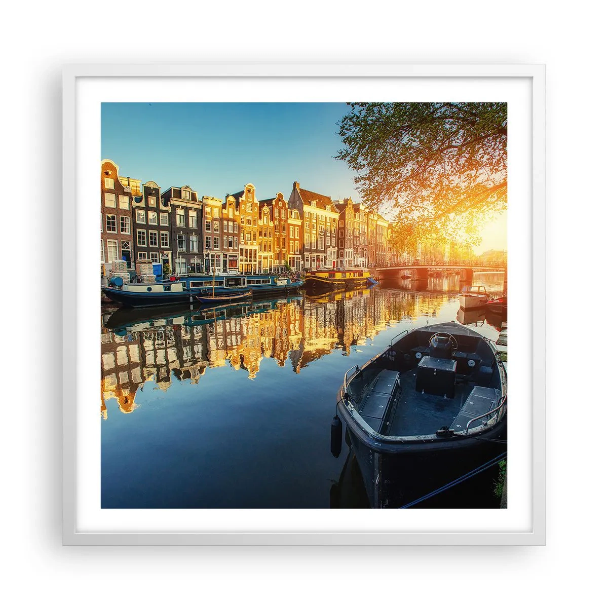 Poster in een witte lijst - Ochtend in Amsterdam - 60x60 cm