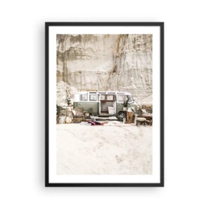Poster in een zwarte lijst - Retro camperkamperen in een woestijnachtige omgeving met rustieke accenten - 50x70cm - Er is de tijd om aan de reis te beginnen - Moderne wanddecoratie voor woonkamer en slaapkamer ARTTOR