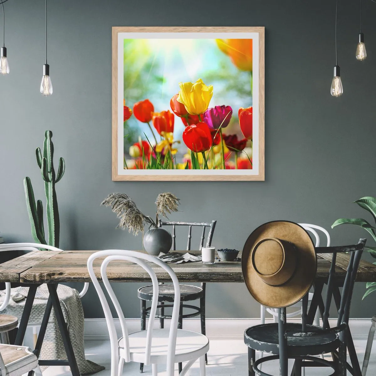 Een poster in een licht eiken lijst - Alle kleuren van de zon - 30x30 cm