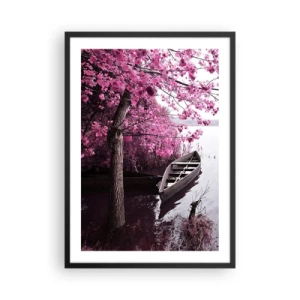 Poster in een zwarte lijst - Een boot aan de oever van een meer onder een boom met bloeiende bladeren - 50x70cm - In roze stilte - Moderne wanddecoratie voor woonkamer en slaapkamer ARTTOR