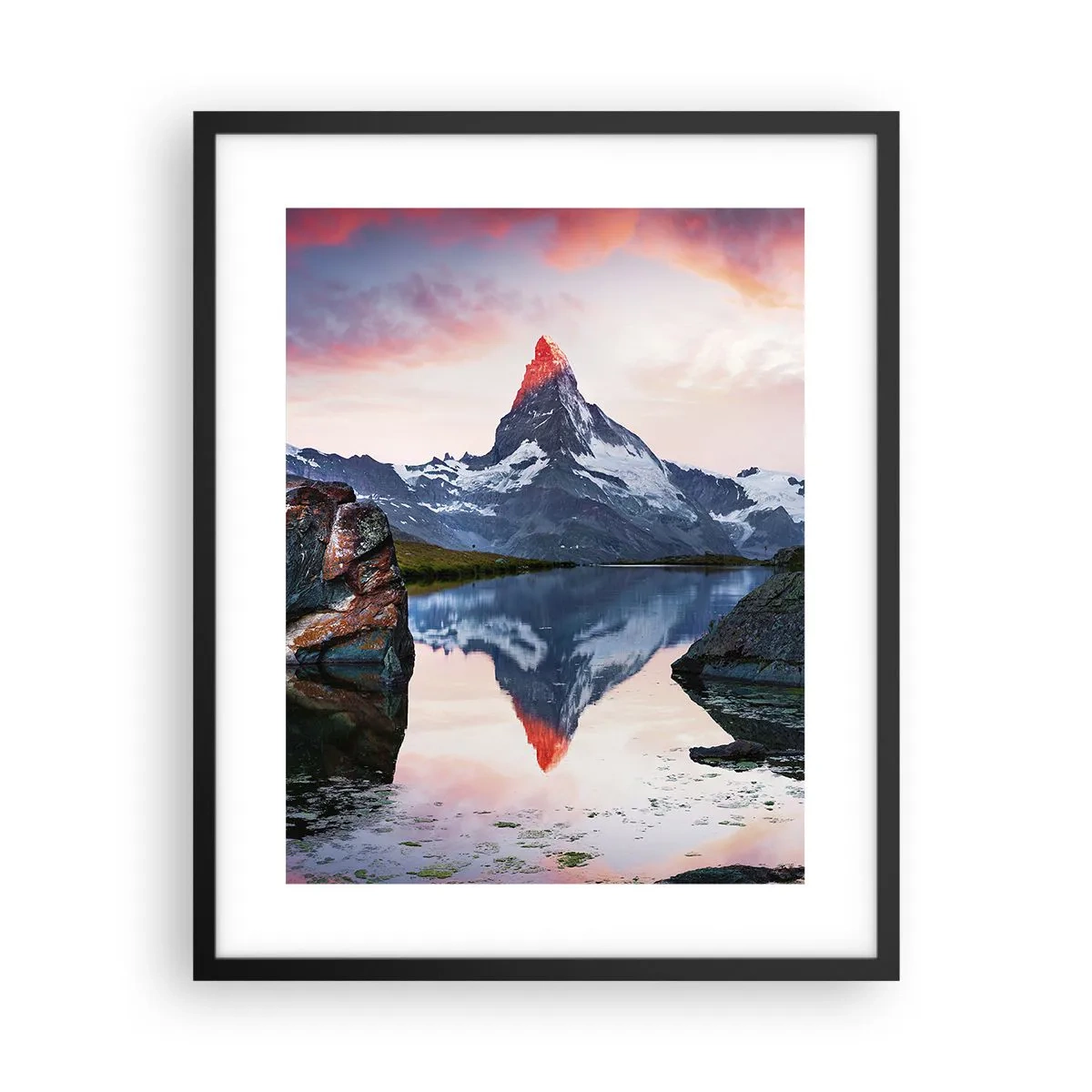 Poster in een zwarte lijst - Het hart van de bergen is heet - 40x50 cm