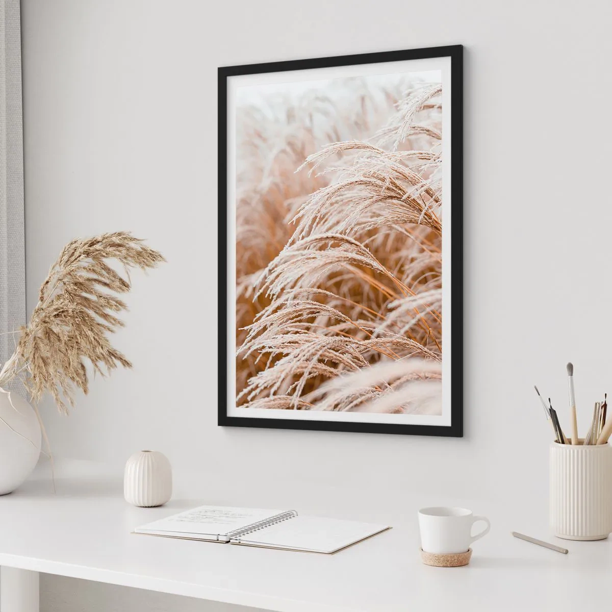 Poster in een zwarte lijst - Buig je neer voor de herfstzon - 30x40 cm