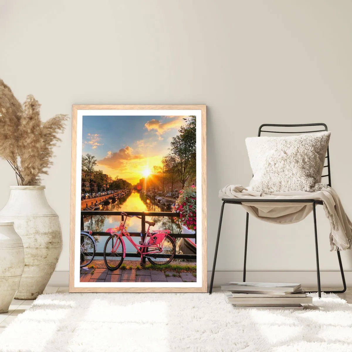 Een poster in een licht eiken lijst - Lenteochtend in Amsterdam - 61x91 cm