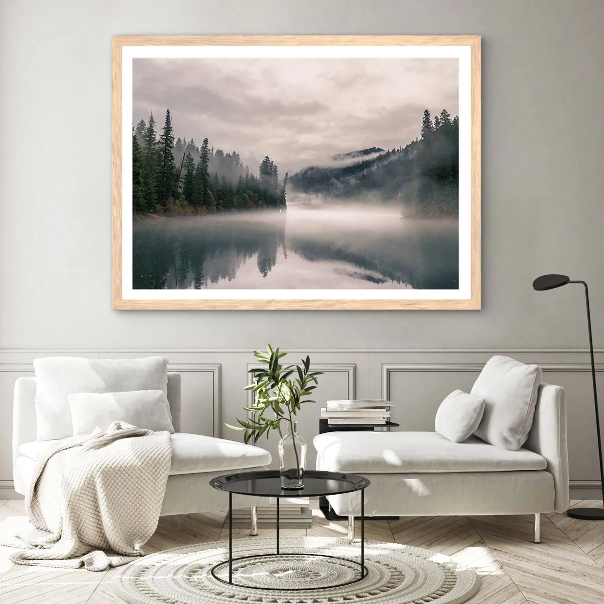 Een poster in een licht eiken lijst - In reflectie, in de mist - 70x50 cm