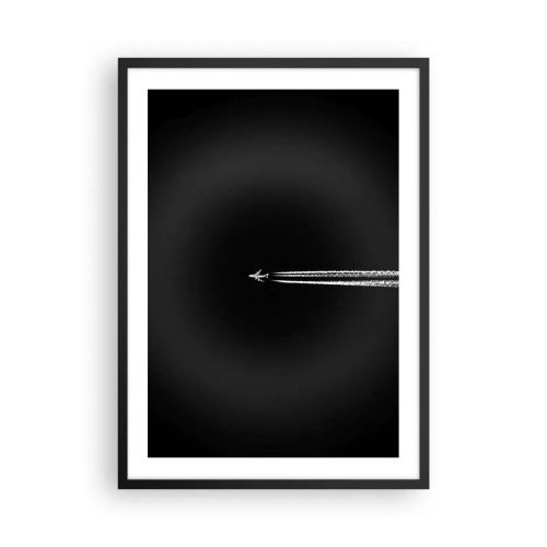 Poster in een zwarte lijst - Een vliegtuig vliegt tegen een zwarte achtergrond en laat condensstrepen achter. - 50x70cm - Naar een andere dimensie - Moderne wanddecoratie voor woonkamer en slaapkamer ARTTOR
