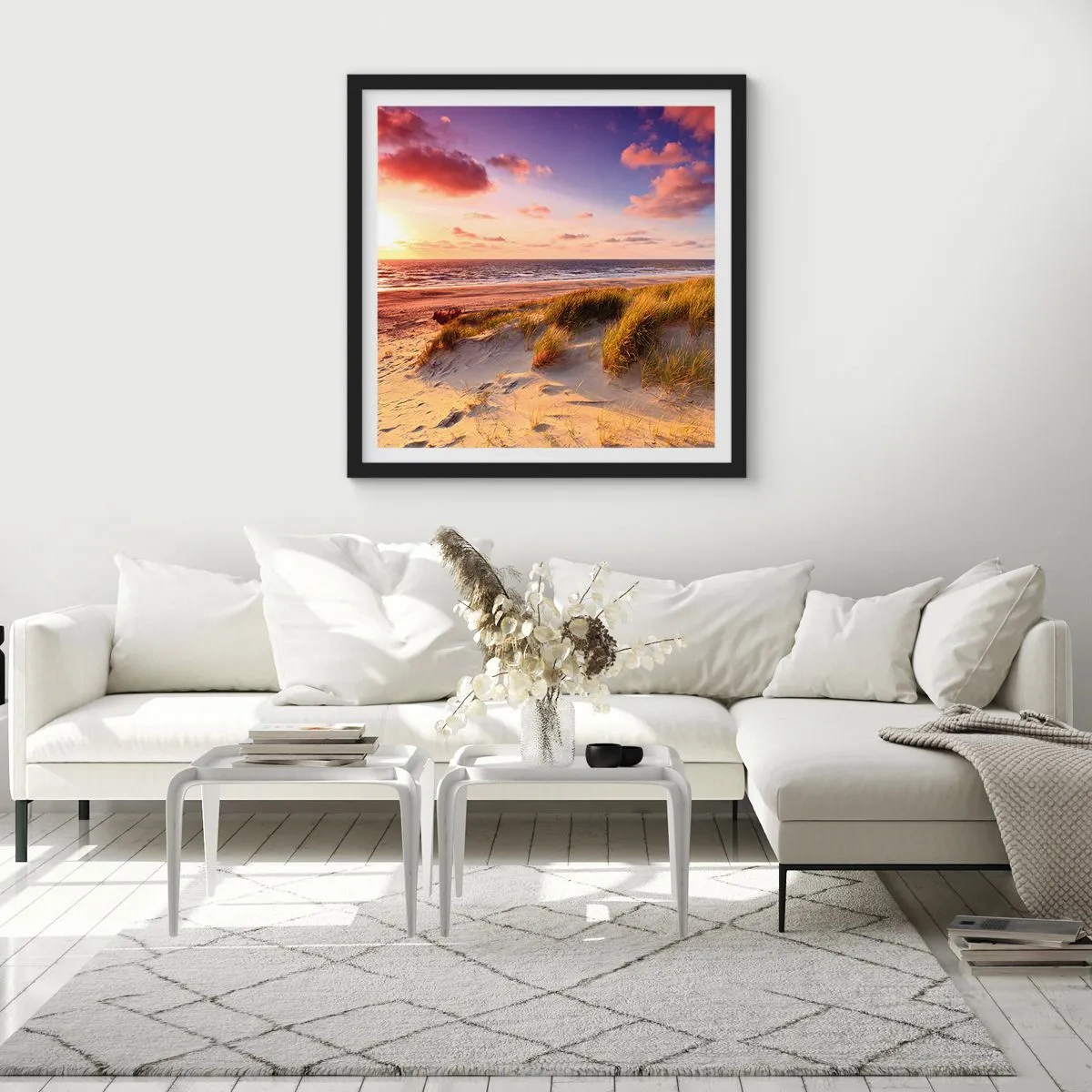 Poster in een zwarte lijst - De lucht ruikt al in de zomer - 30x30 cm
