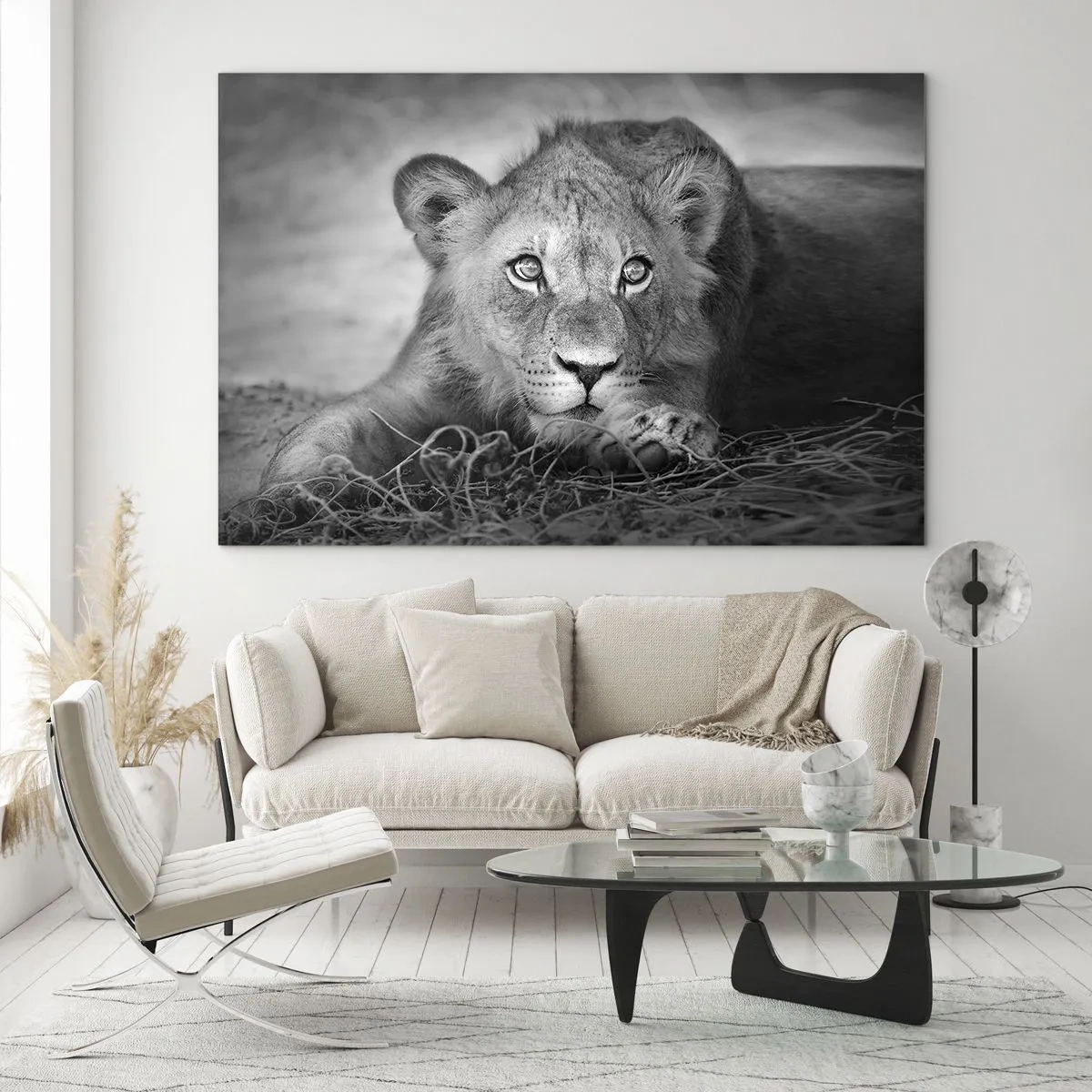 Schilderen op glas - Een leeuwenwelp in zwart-wit die in de camera staart - 70x50cm - Koninklijke puppy - Moderne wanddecoratie voor woonkamer en slaapkamer ARTTOR