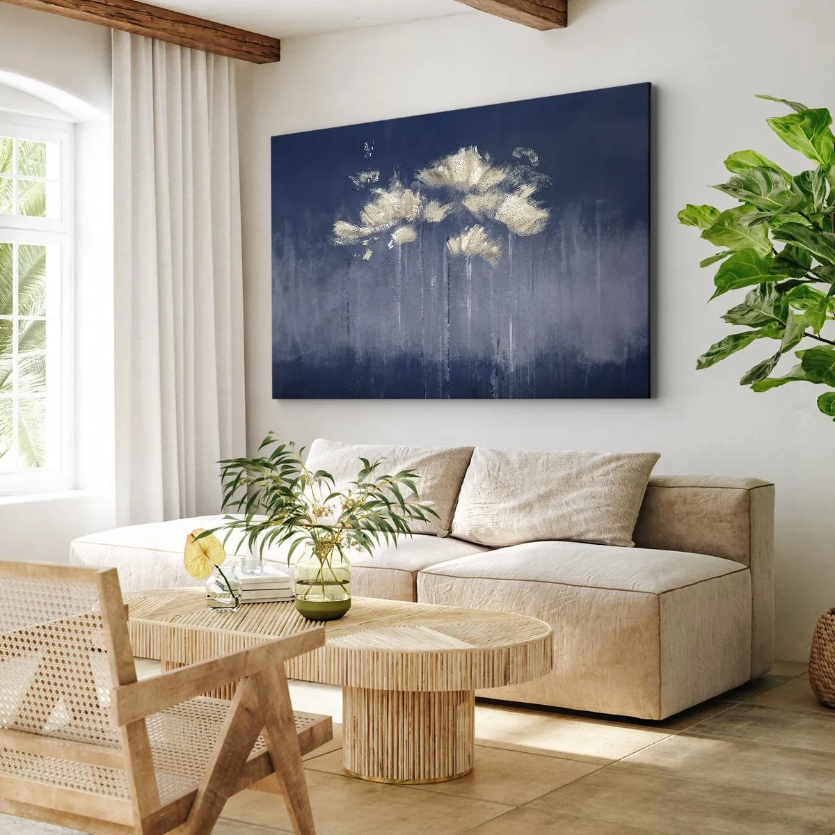 Schilderen op canvas - Delicate bloemen op een blauwe achtergrond - 70x50cm - Als bloemblaadjes in de wind - Moderne wanddecoratie voor woonkamer en slaapkamer ARTTOR