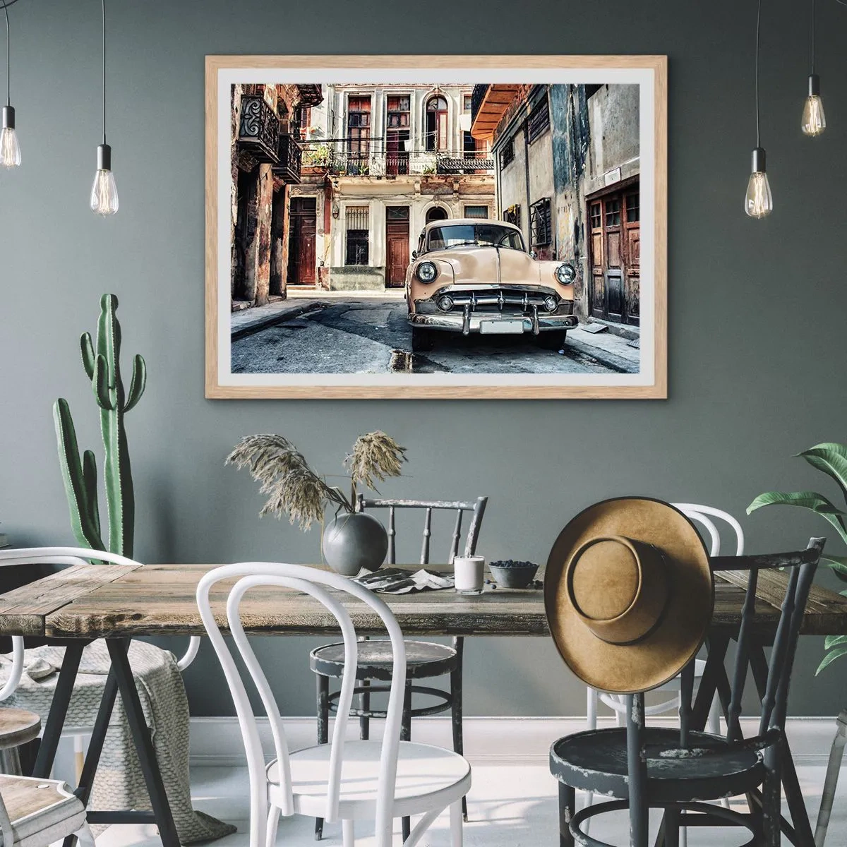 Een poster in een licht eiken lijst - De siësta in Havana - 70x50 cm