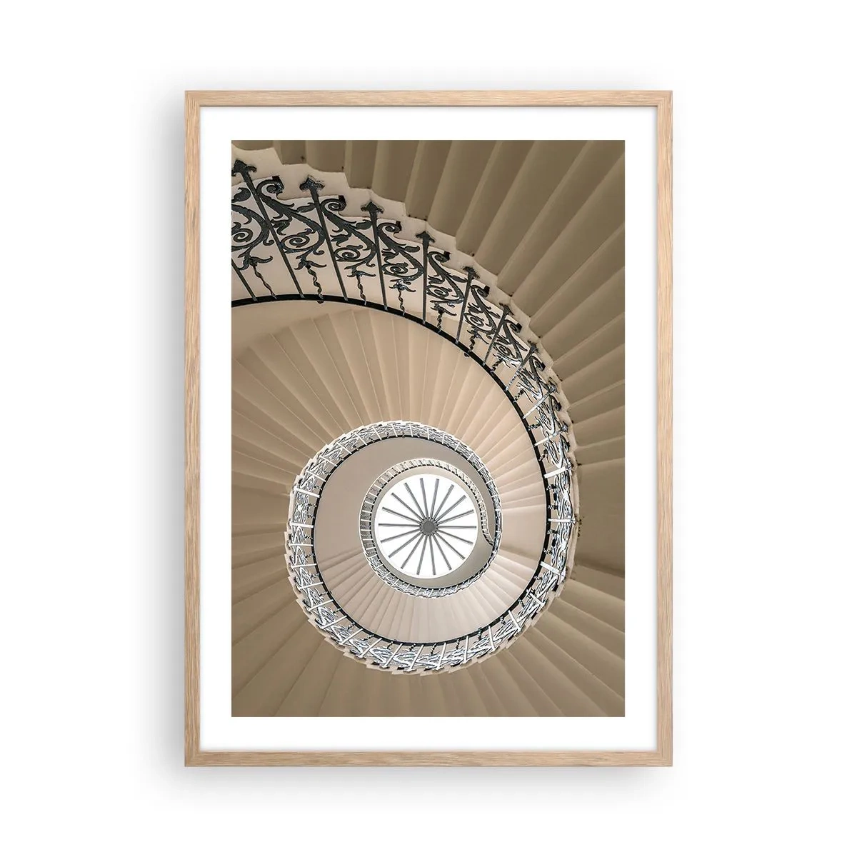 Een poster in een licht eiken lijst - Binnenin de schaal - 50x70 cm