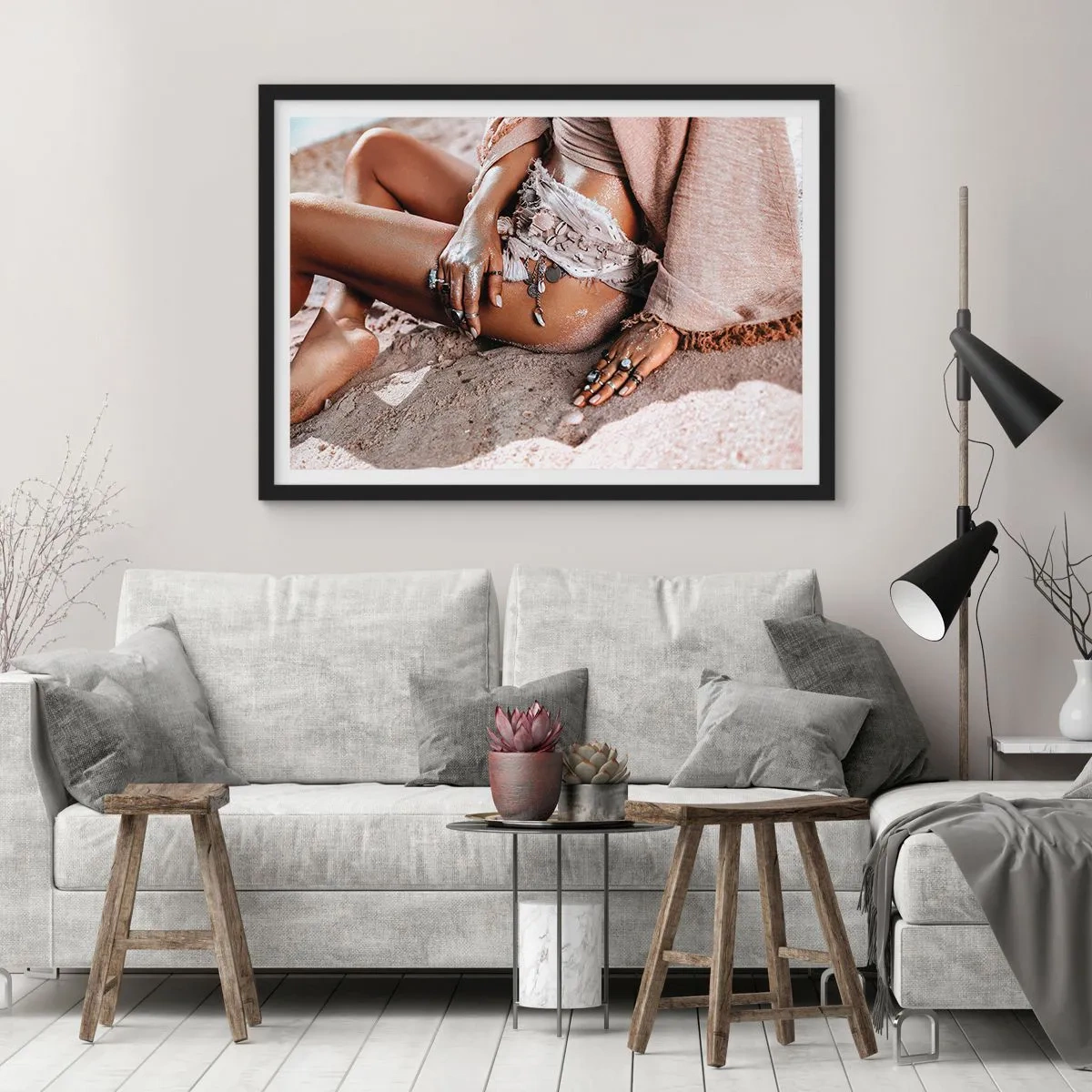 Poster in een zwarte lijst - Door de golven gegooid? - 91x61 cm