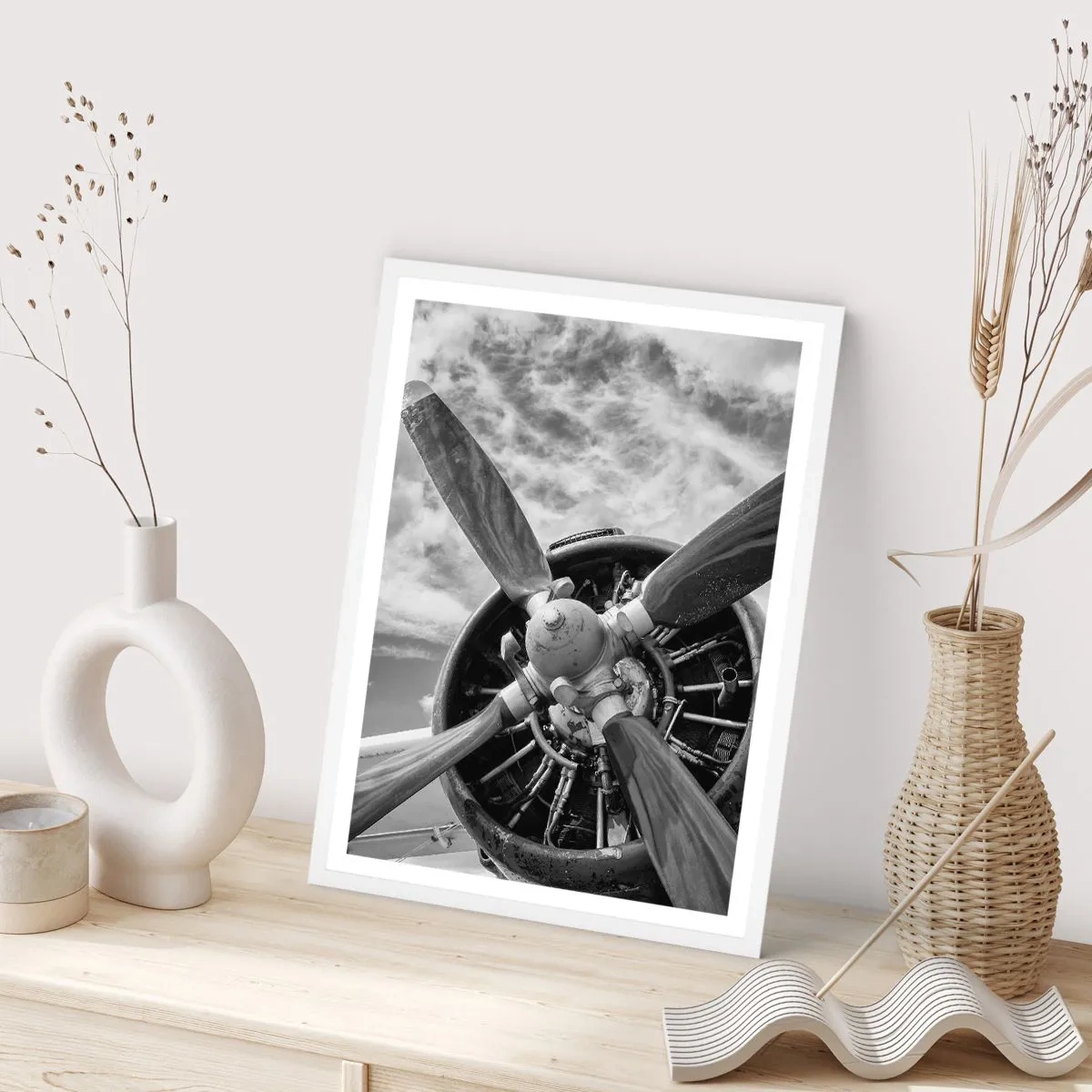 Poster in een witte lijst - Veroveraar van de lucht - 61x91 cm