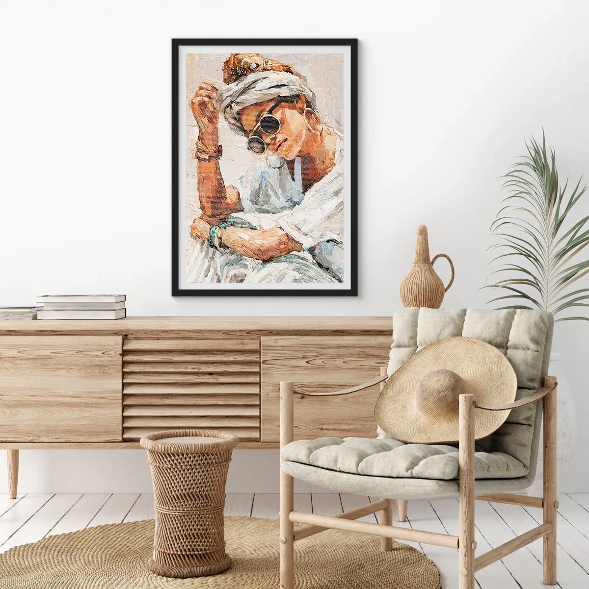 Poster in een zwarte lijst - Portret van een vrouw met een bril en een tulband in impressionistische stijl - 50x70cm - Portret in de volle zon - Moderne wanddecoratie voor woonkamer en slaapkamer ARTTOR