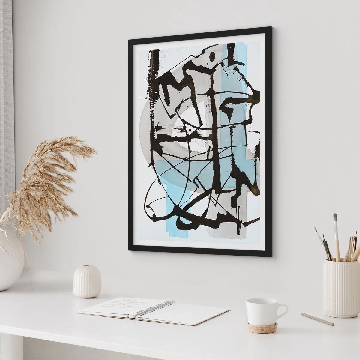 Poster in een zwarte lijst - Moderne abstractie in tinten blauw en zwart - 50x70cm - Toch blauw - Moderne wanddecoratie voor woonkamer en slaapkamer ARTTOR