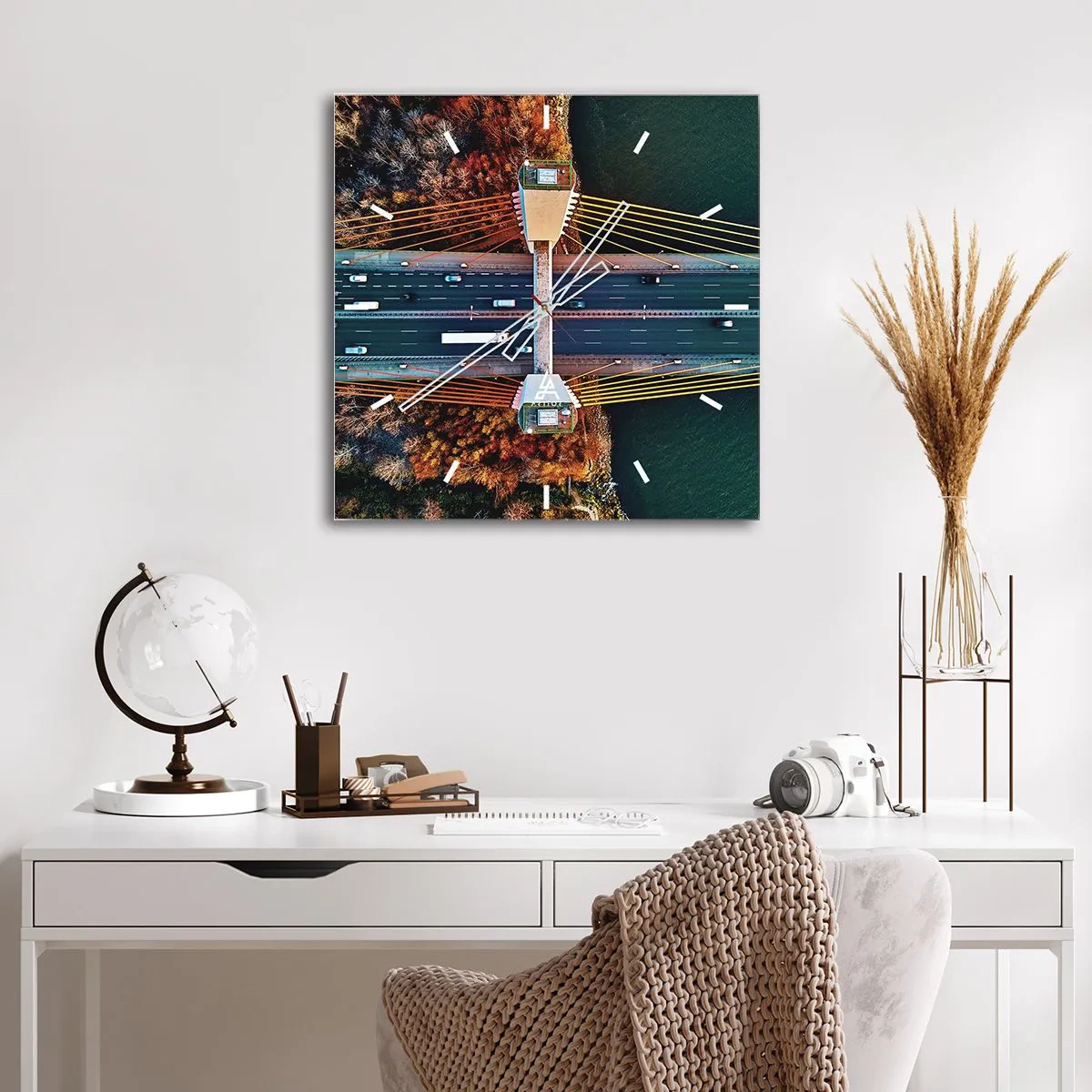 Wandklok - Klok - BEYOND the waters, beyond the forest - 30x30 cm