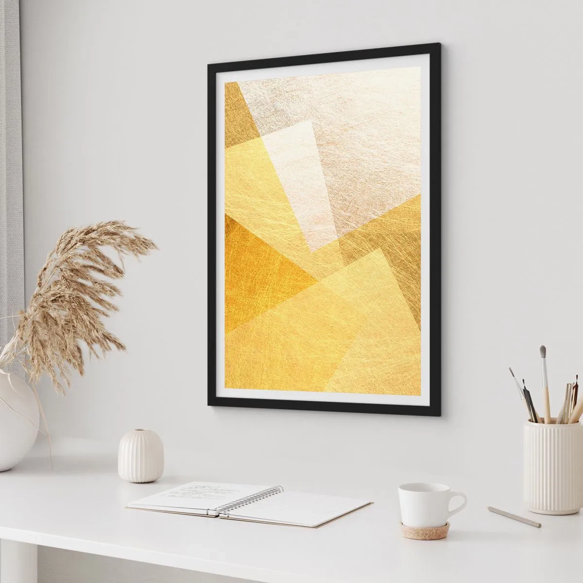 Poster in een zwarte lijst - Gouden geometrische abstractie met een metaalachtig effect - 50x70cm - Geometrie weer - Moderne wanddecoratie voor woonkamer en slaapkamer ARTTOR