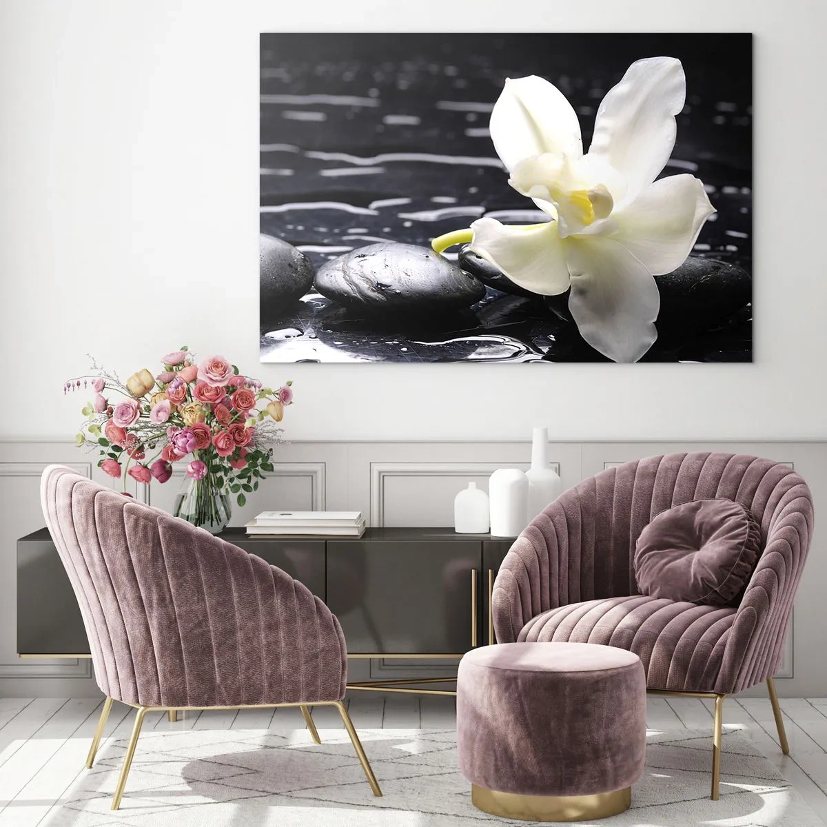 Schilderen op glas - Witte orchidee op natte zwarte stenen - 70x50cm - Een studie in zwart-wit - Moderne wanddecoratie voor woonkamer en slaapkamer ARTTOR