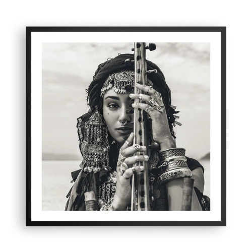 Poster in een zwarte lijst - De muziek van het Oosten zelf - 60x60 cm