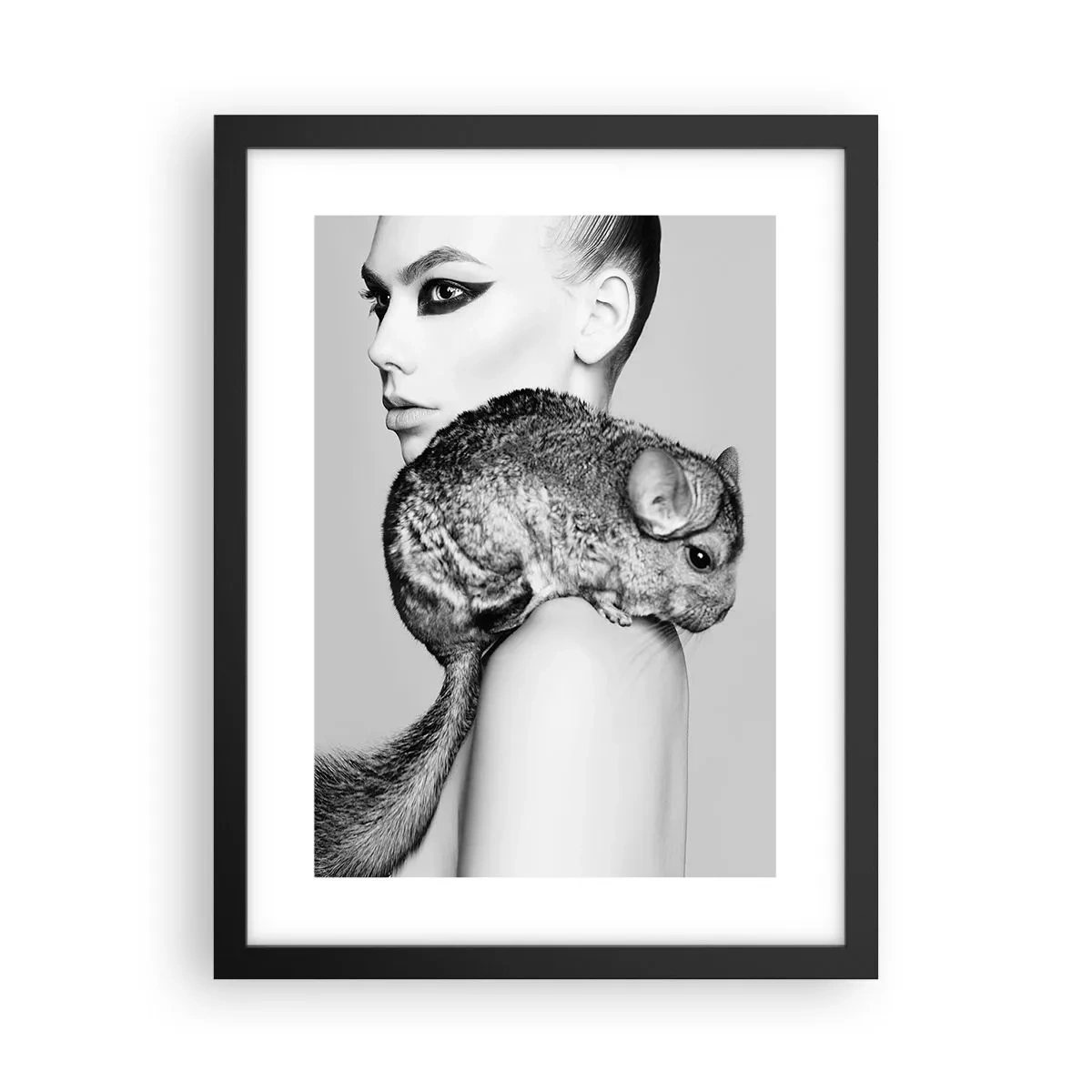 Poster in een zwarte lijst - Dame met een chinchilla - 30x40 cm