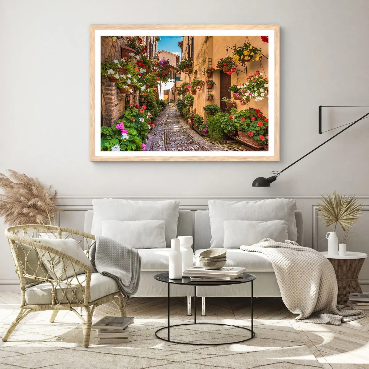 Een poster in een licht eiken lijst - Italiaans zijstraatje - 100x70 cm