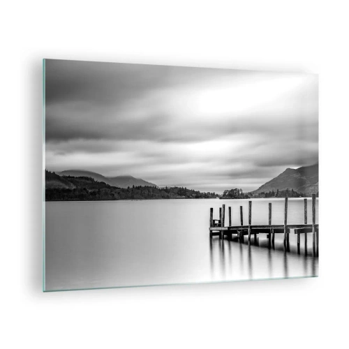 Schilderen op glas - Zwart-wit landschap met een meer en een houten pier - 70x50cm - Zachtheid en kracht - Moderne wanddecoratie voor woonkamer en slaapkamer ARTTOR
