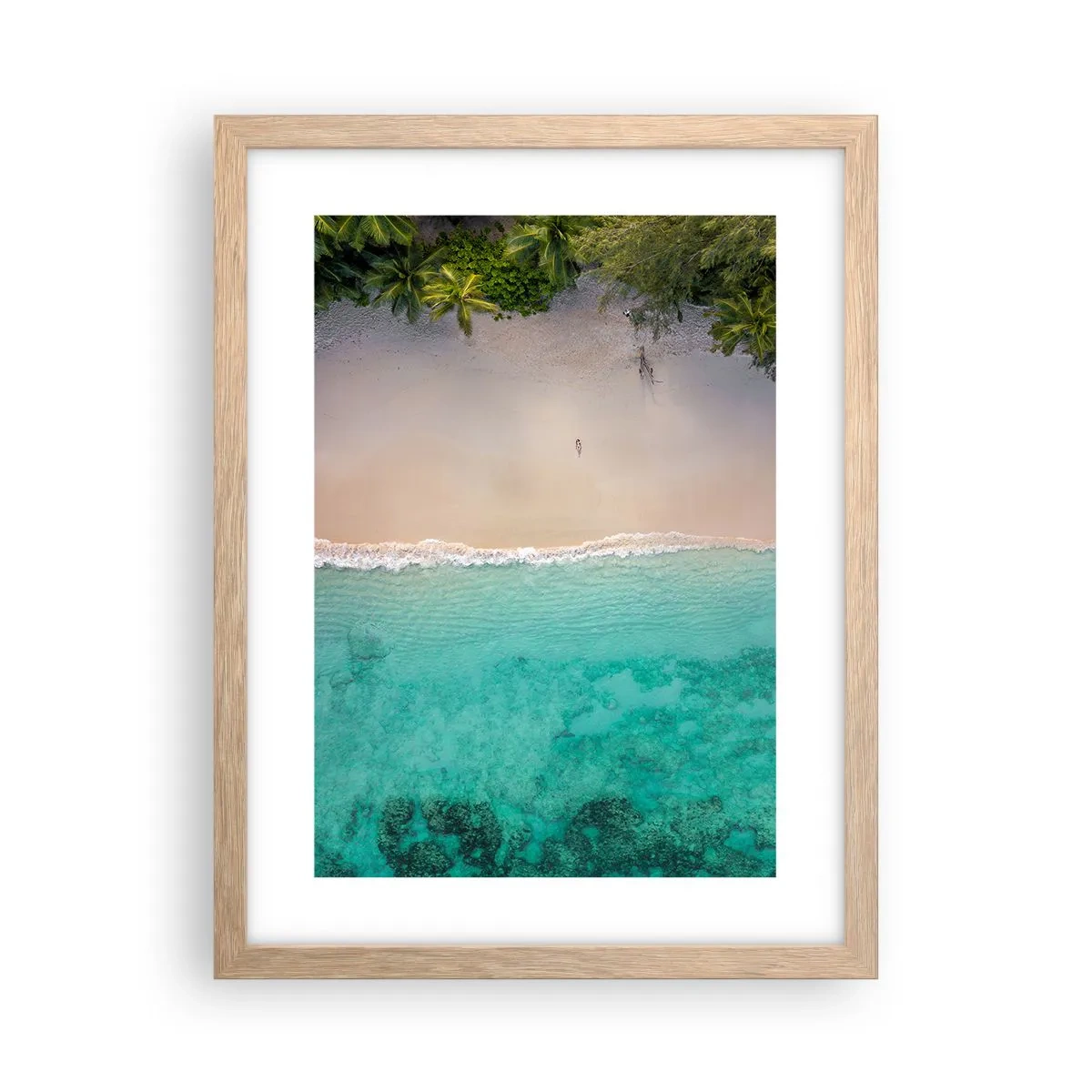 Een poster in een licht eiken lijst - Paradijsstrand - 30x40 cm