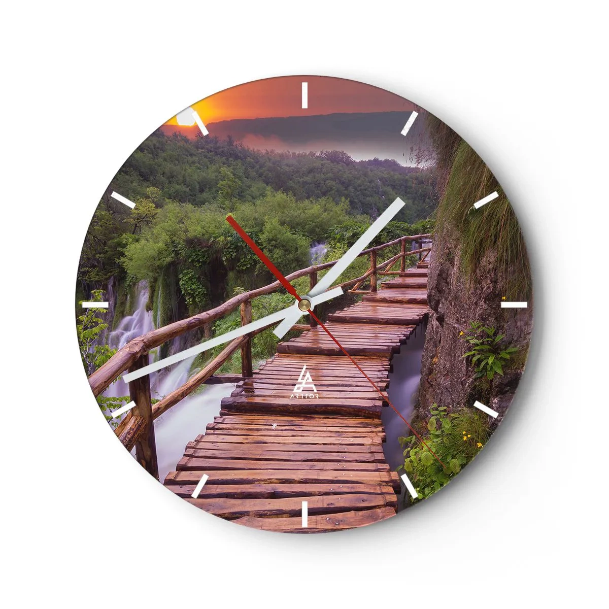Wandklok - Klok - Houten loopbrug over watervallen in het bos bij zonsondergang - 30x30cm - Ongelooflijke schoonheid - Moderne wanddecoratie voor woonkamer, keuken en slaapkamer ARTTOR