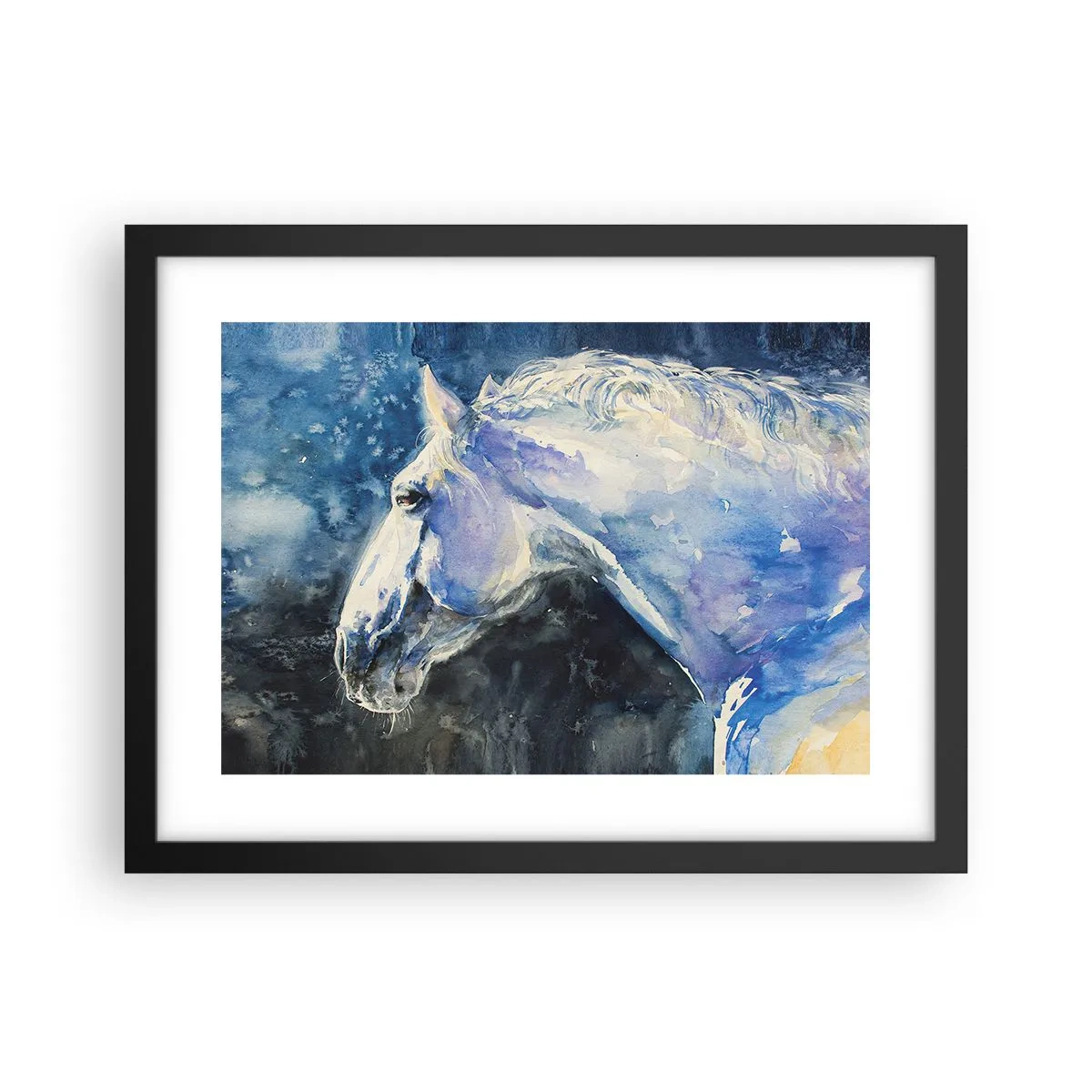 Poster in een zwarte lijst - Portret in een blauwe gloed - 40x30 cm