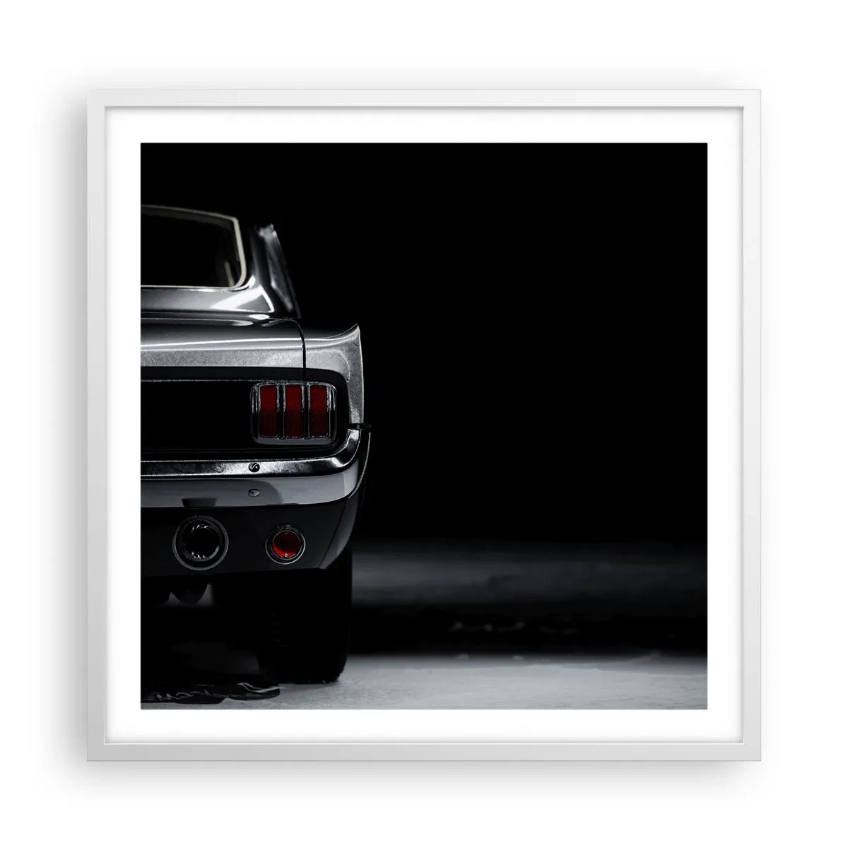 Poster in een witte lijst - De charme van de klassieker - 60x60 cm