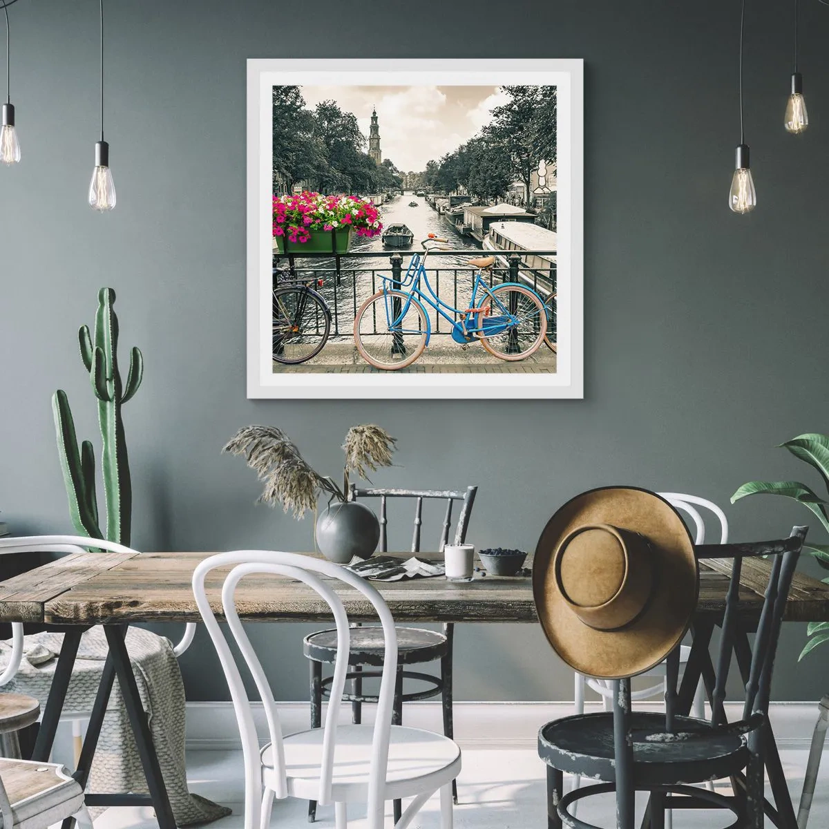 Poster in een witte lijst - De kleuren van de Amsterdamse straat - 30x30 cm