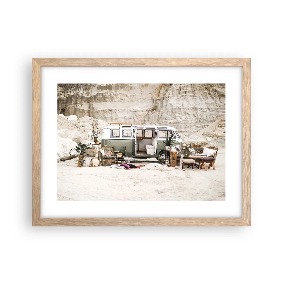 Een poster in een licht eiken lijst - Er is de tijd om aan de reis te beginnen - 40x30 cm