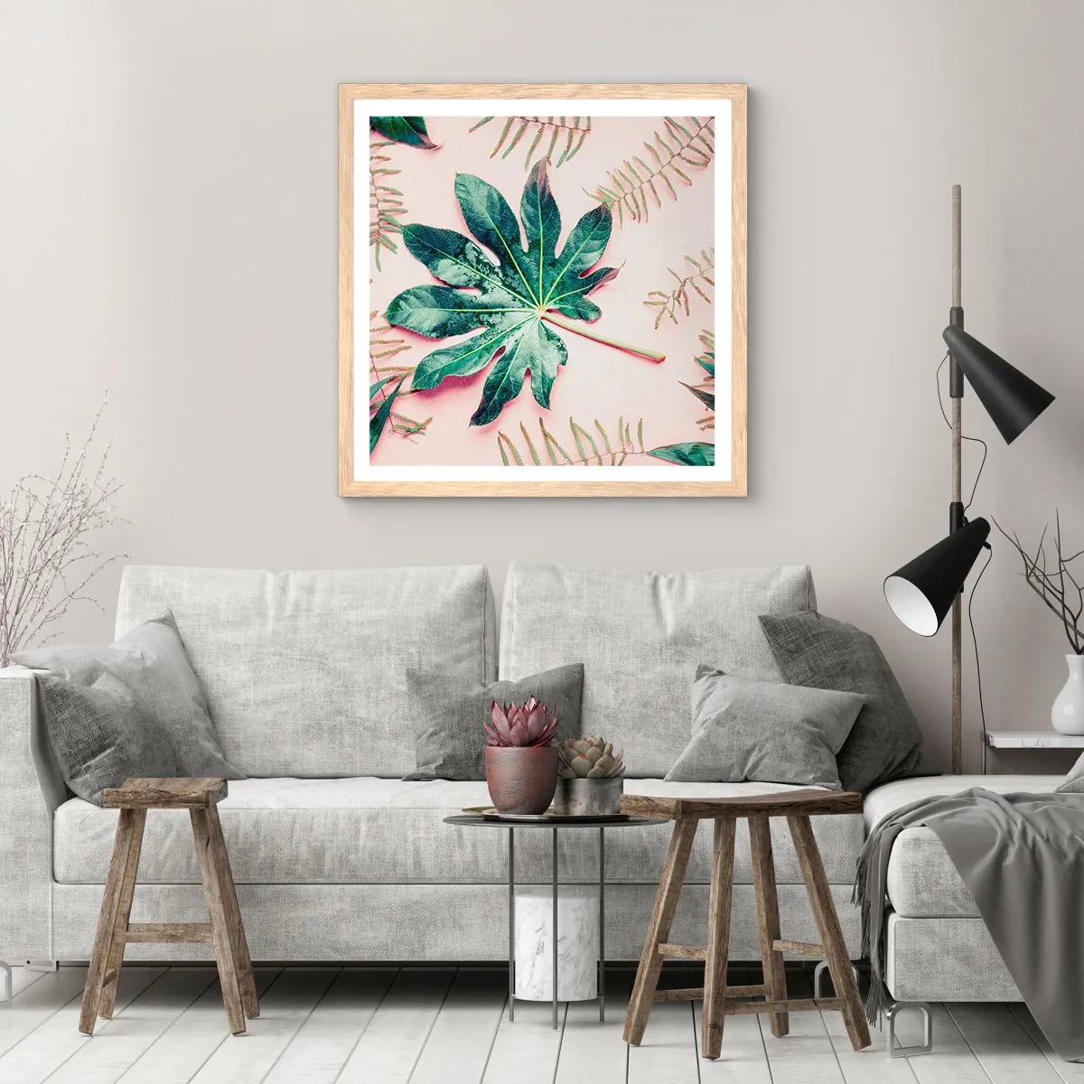 Een poster in een licht eiken lijst - Een studie van groen op een roze achtergrond - 30x30 cm