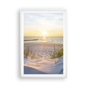 Poster in een witte lijst - Het geluid van de zee, het zingen van vogels, een wild strand tussen het gras... - 61x91 cm