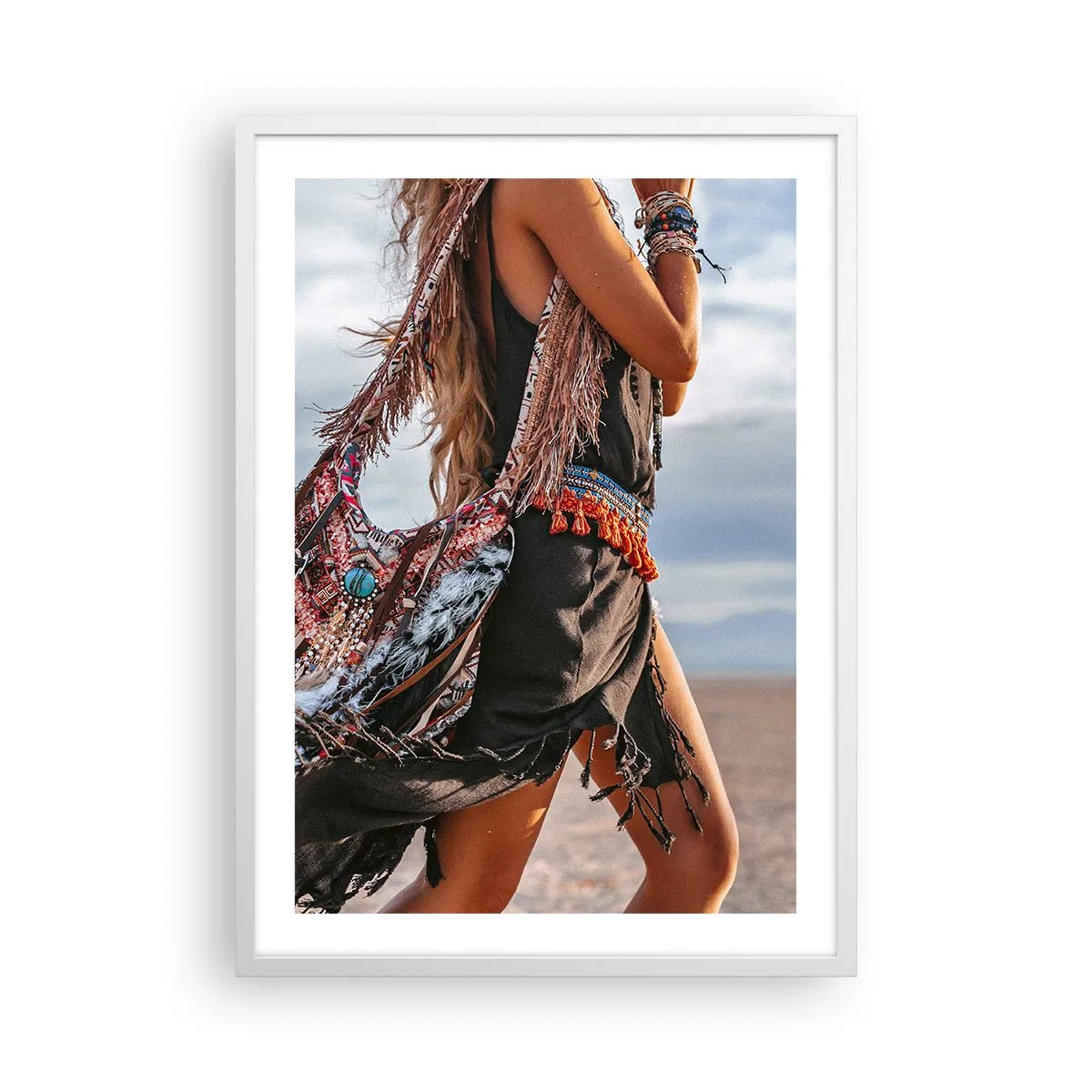 Poster in een witte lijst - Het meisje van de sjamaan - 50x70 cm