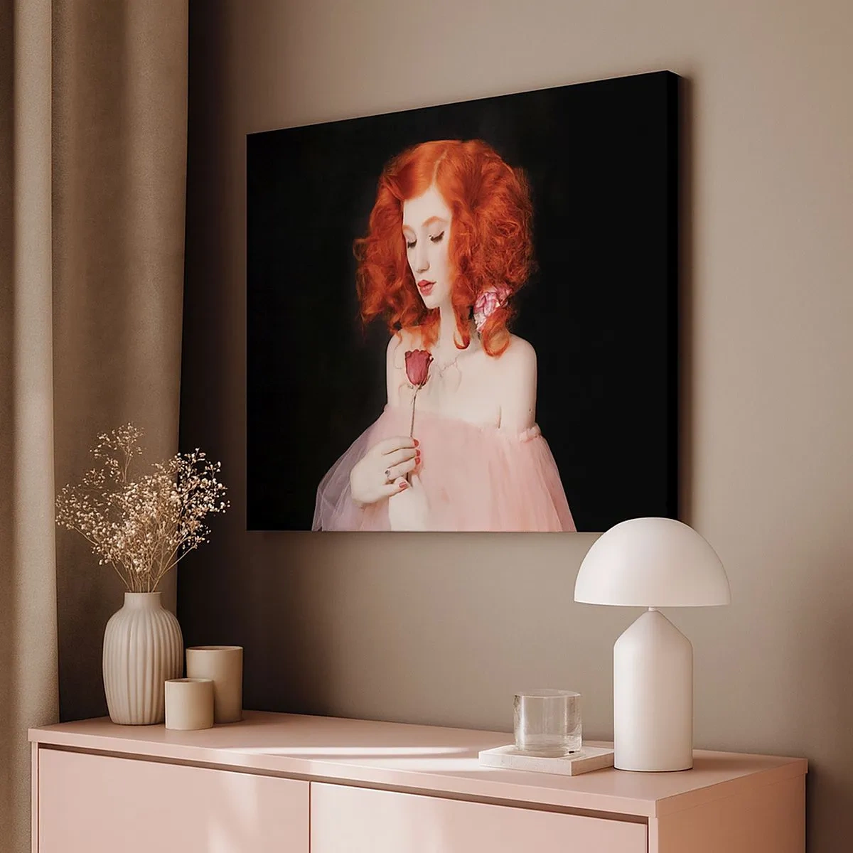 Schilderen op canvas - Een vrouw met rood haar die een roos vasthoudt - 70x50cm - In barokstijl - Moderne wanddecoratie voor woonkamer en slaapkamer ARTTOR