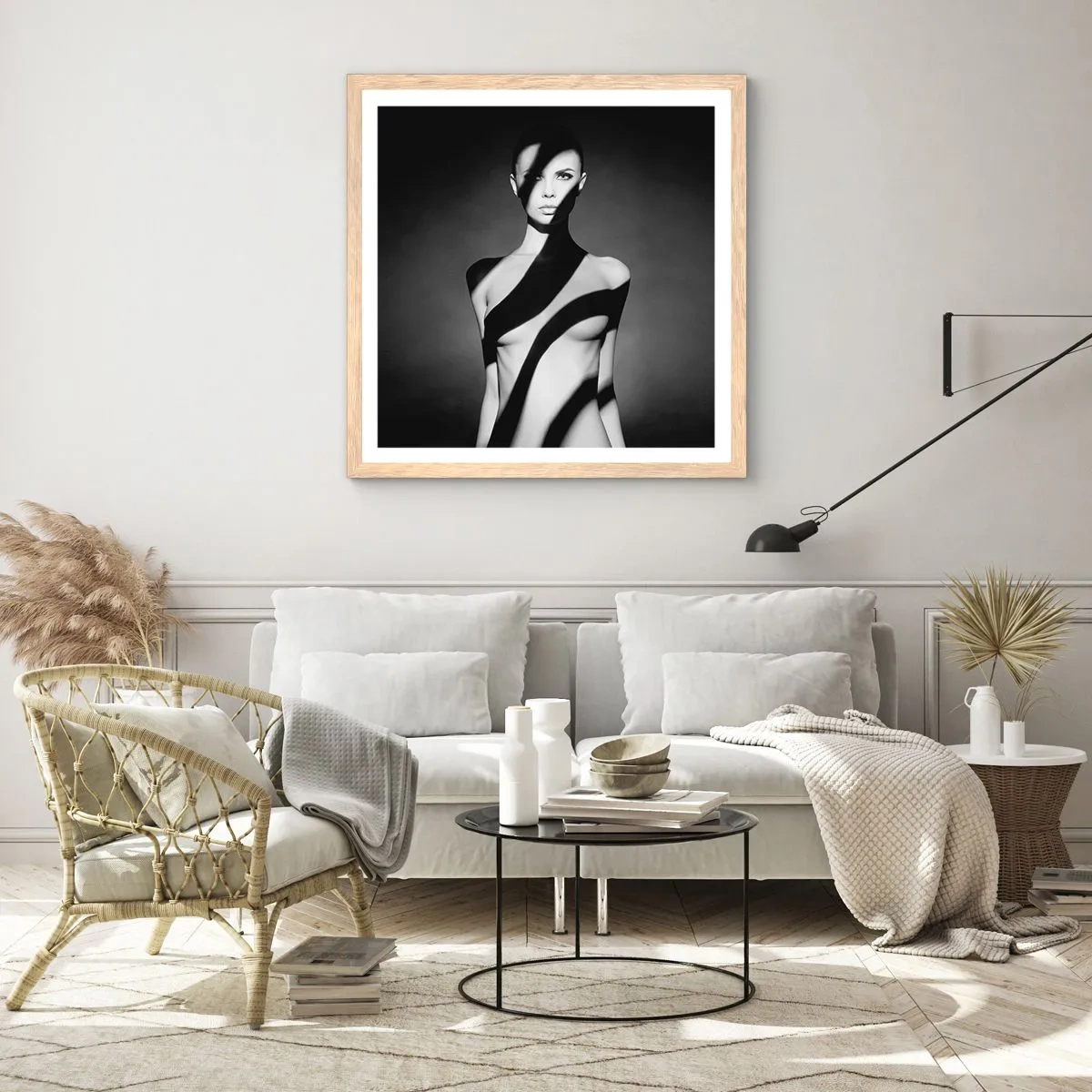 Een poster in een licht eiken lijst - In glans en schaduw - 60x60 cm