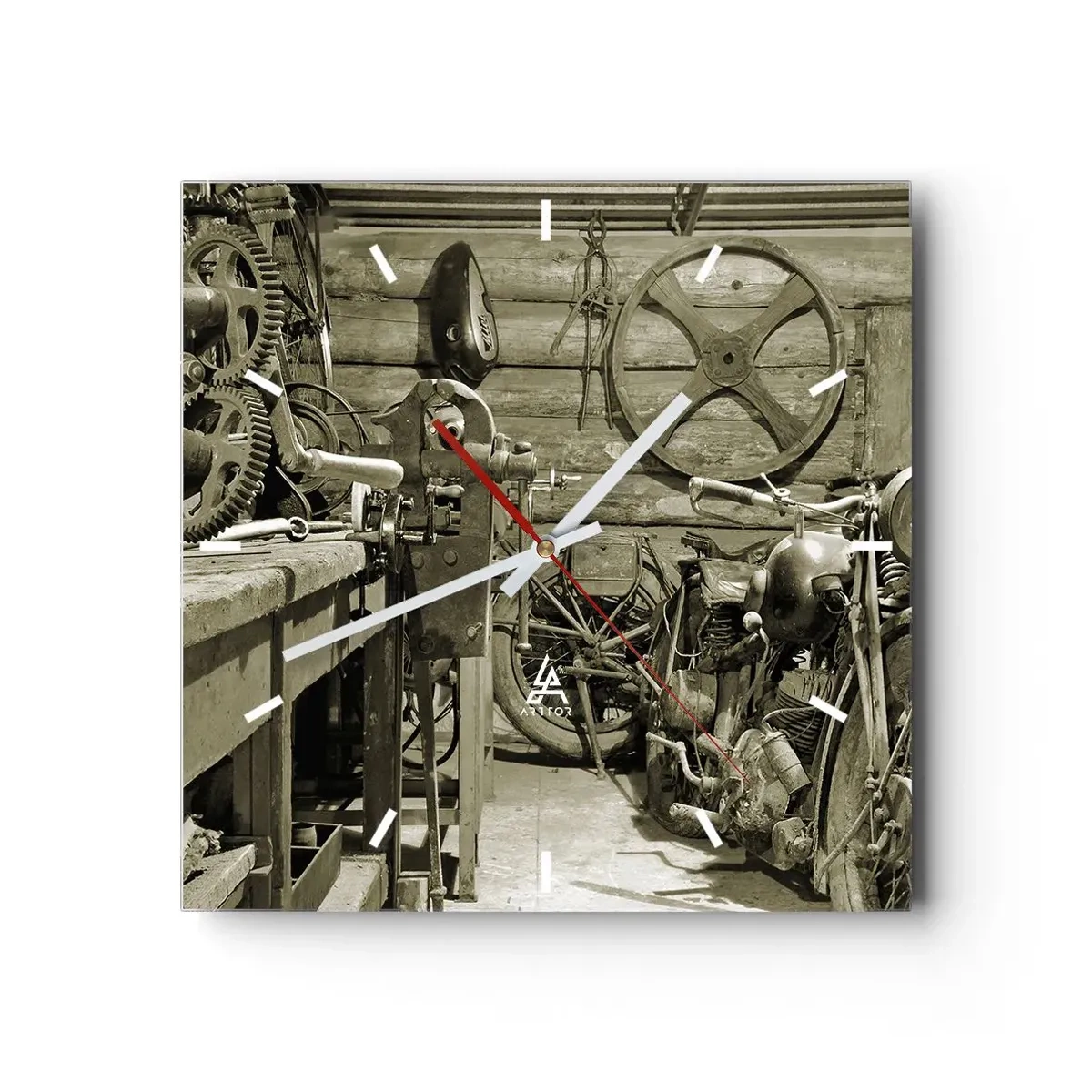 Wandklok - Klok - In de schuur van oom Władek - 40x40 cm