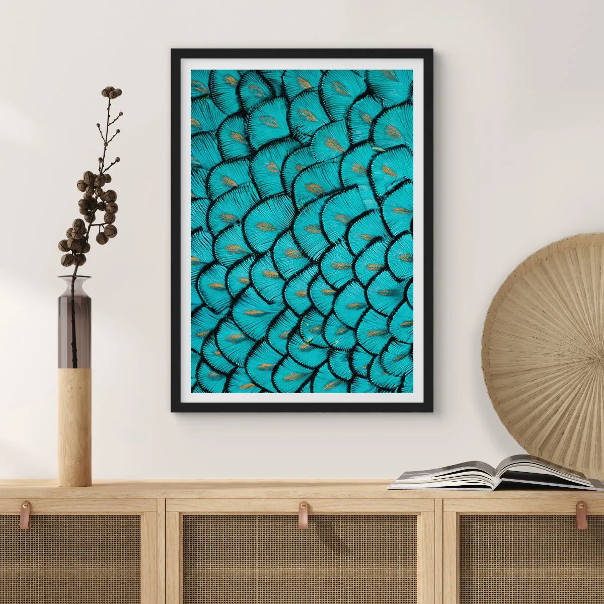Poster in een zwarte lijst - Macrofotografie van turquoise veren met een uniek patroon - 50x70cm - Het grote verengala - Moderne wanddecoratie voor woonkamer en slaapkamer ARTTOR