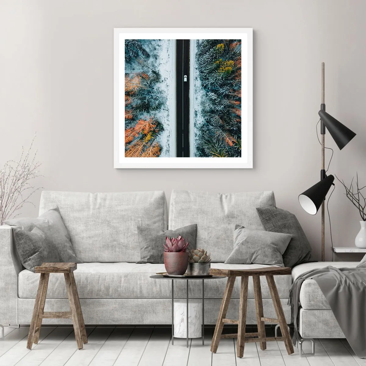 Poster in een witte lijst - Snijd door het winterbos - 40x40 cm