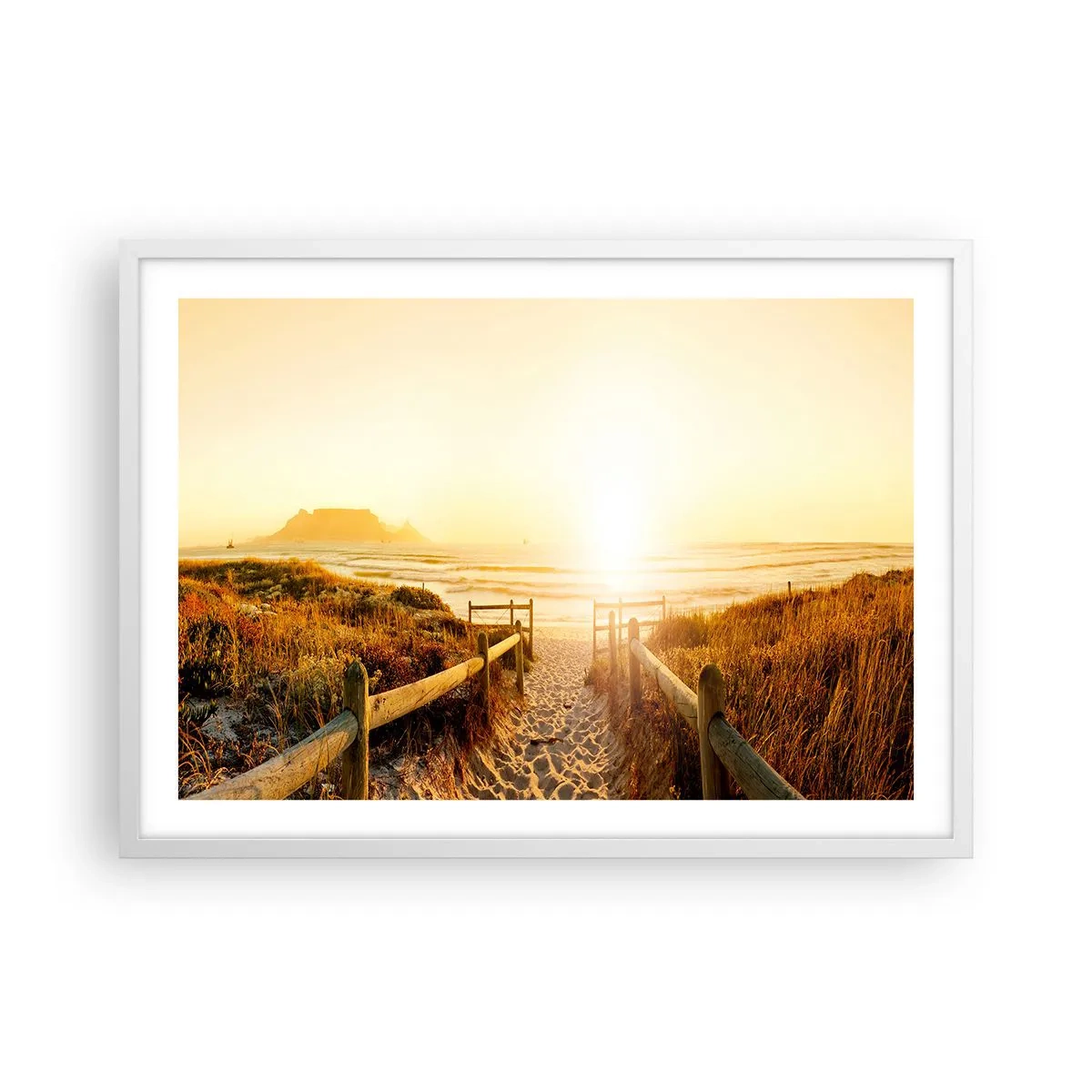 Poster in een witte lijst - Over het duin, richting de zon - 70x50 cm