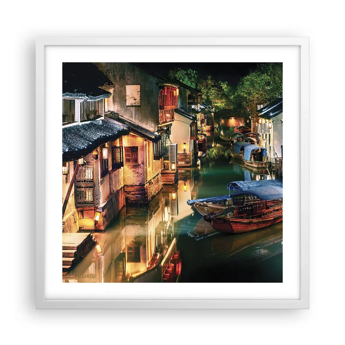 Poster in een witte lijst - Een avond op een Chinese straat - 50x50 cm