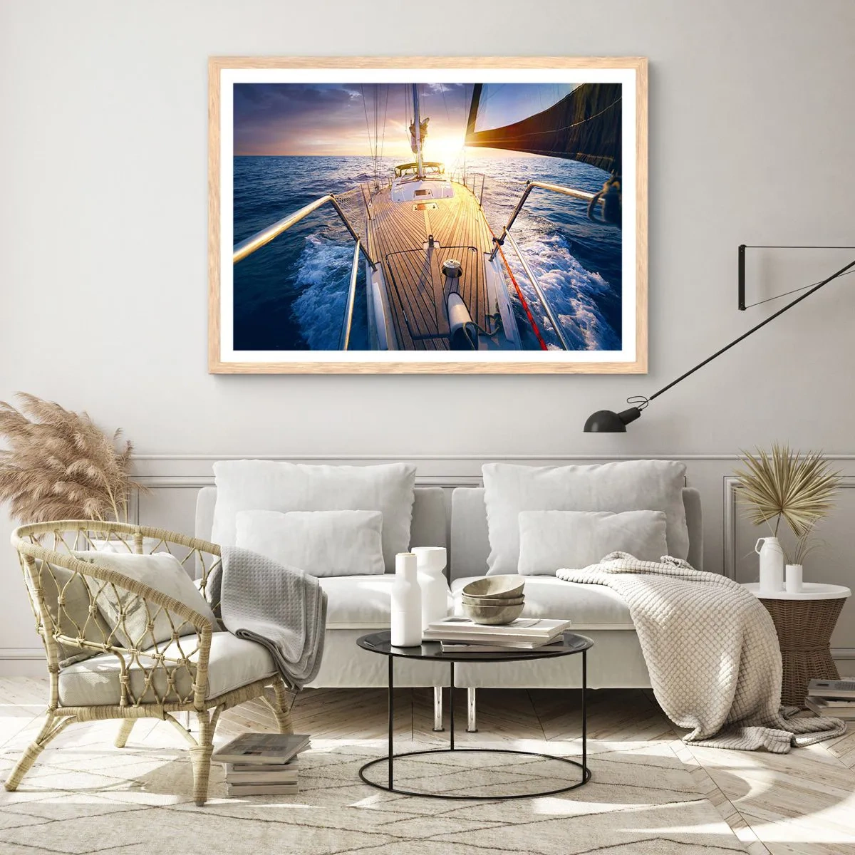 Een poster in een licht eiken lijst - Lopend op de golven - 70x50 cm