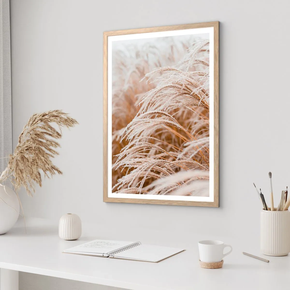 Een poster in een licht eiken lijst - Buig je neer voor de herfstzon - 50x70 cm